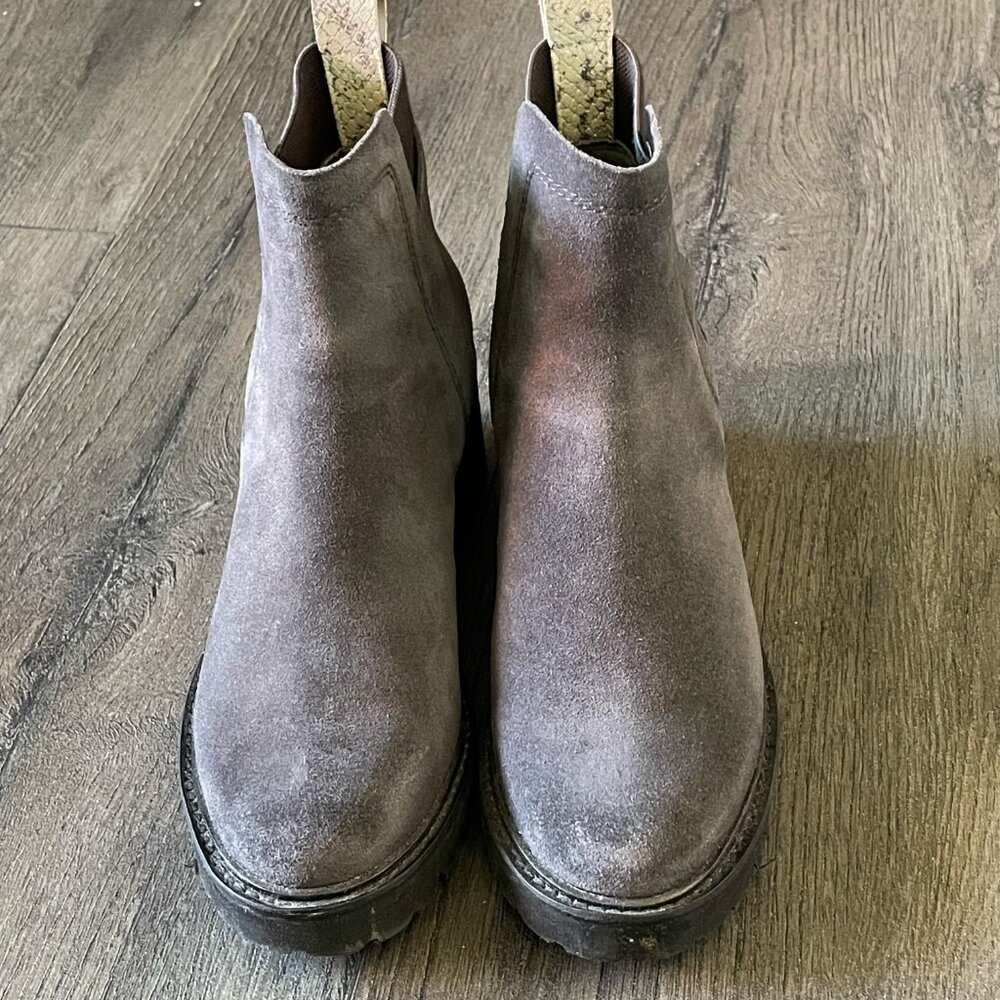 Dolce Vita "Huey" Booties - Gray Suede - EUC - Picture 2 of 6
